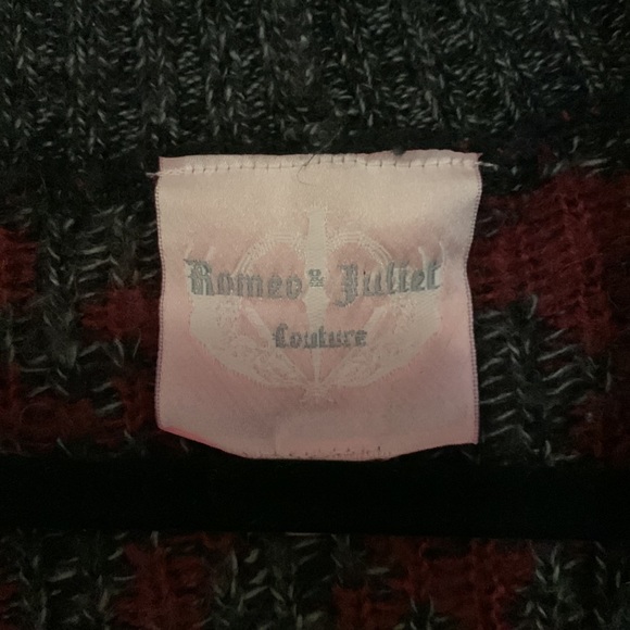 Romeo & Juliet Couture sweater - Picture 3 of 8